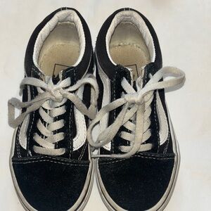 Vans Kids boys and girls  Black and White Sneakers